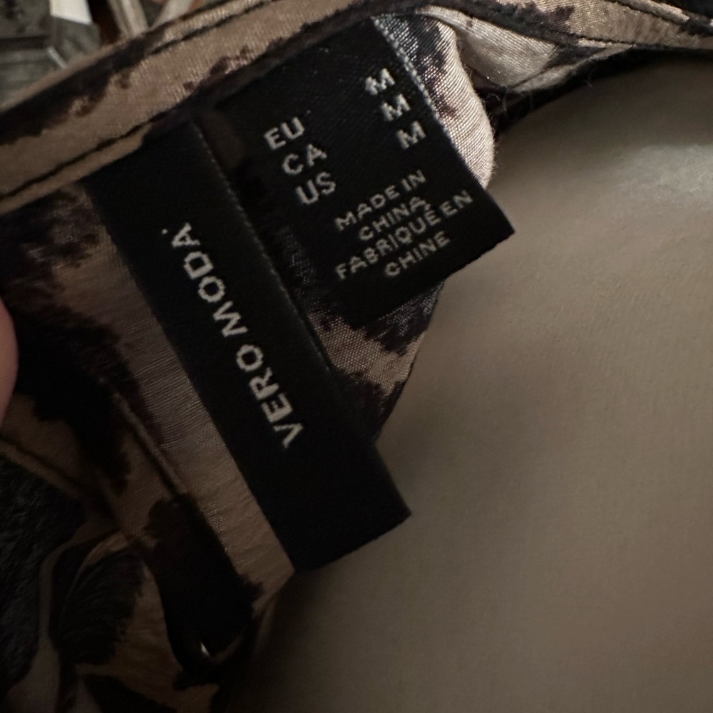Vero Moda Black and Tan Animal Print work to night top - Picture 5 of 5